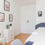 Pulawska 105 *